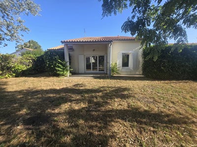 /international/fr/etauliers-aquitaine-310104532966/