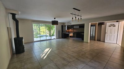 /international/fr/486-chemin-des-platrieres-simiane-collongue-provence-alpes-cote-d-azur-310108648211/