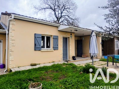 /international/fr/roullet-saint-estephe-charente-310106420746/