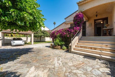 /international/fr/saint-florent-corsica-310100607978/?lang=zh-tw