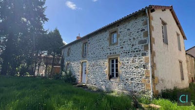 /international/fr/saint-maurice-des-lions-charente-310100495390/
