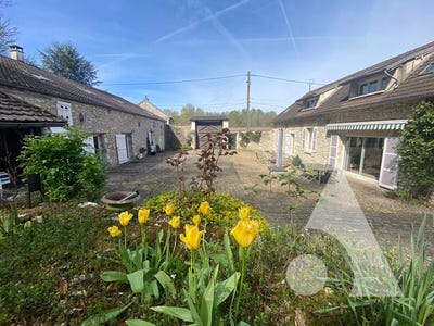 /international/fr/crepy-en-valois-picardie-310107565177/