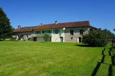 /international/fr/saint-jory-de-chalais-aquitaine-120093292356/