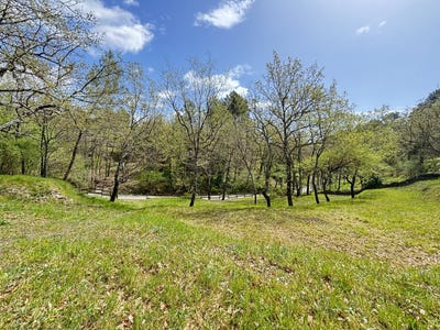 /international/fr/montferrat-rhone-310107428117/