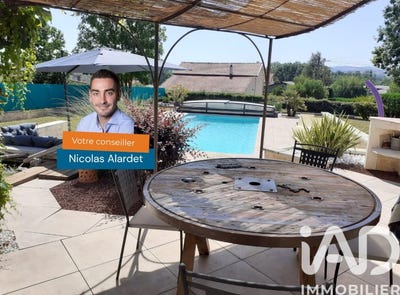 /international/fr/saint-marcellin-en-forez-rhone-310104078139/