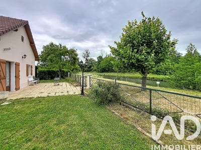 /international/fr/mailly-la-ville-burgundy-310108619710/