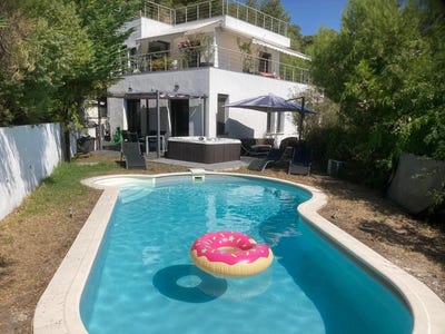 /international/fr/la-turbie-hh-15722198-la-turbie-provence-alpes-cote-d-azur-310100952963/