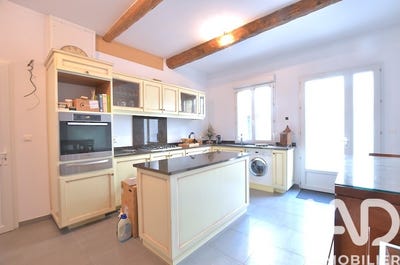 /international/fr/nimes-languedoc-roussillon-310108518910/