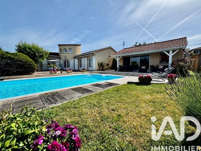 /international/fr/sury-le-comtal-rhone-310108860825/