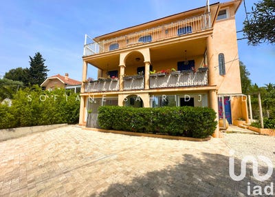 /international/fr/bandol-provence-alpes-cote-d-azur-310097099413/