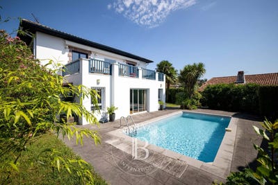 /international/fr/ciboure-aquitaine-310108994984/