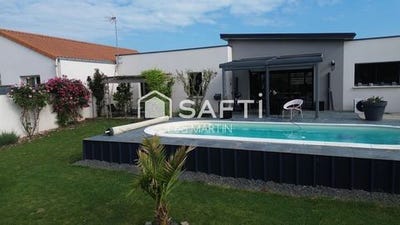 /international/fr/beaupreau-en-mauges-pays-de-la-loire-310107864037/