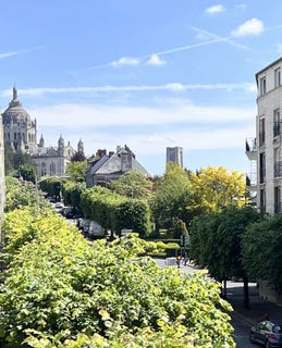 /international/fr/lisieux-la-basse-normandie-310099623344/