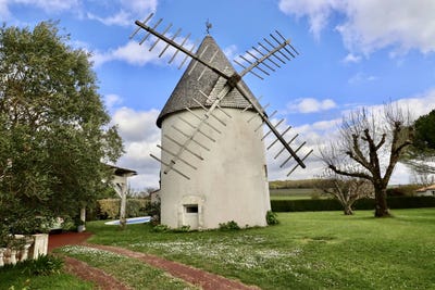 /international/fr/talmont-sur-gironde-charente-310107368096/