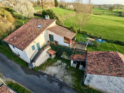 /international/fr/saint-privat-des-pres-aquitaine-310104338643/