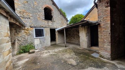 /international/fr/rue-de-louplande-louplande-pays-de-la-loire-310108645206/