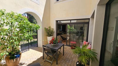 /international/fr/nimes-languedoc-roussillon-310110352536/