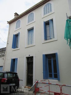 /international/fr/quillan-languedoc-roussillon-310108634111/?lang=de