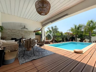 /international/fr/mauguio-languedoc-roussillon-310101175250/?lang=en