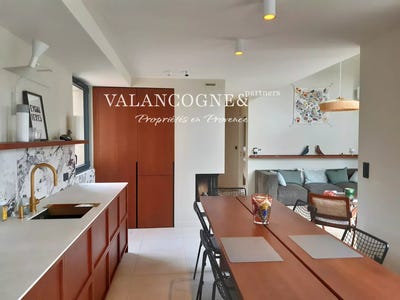 /international/fr/eygalieres-provence-alpes-cote-d-azur-310109929323/