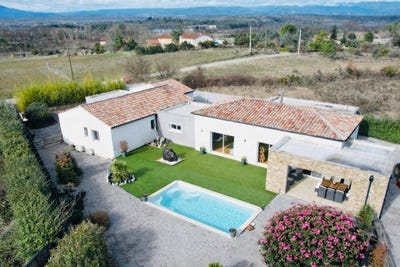 /international/fr/ruoms-rhone-310107907164/
