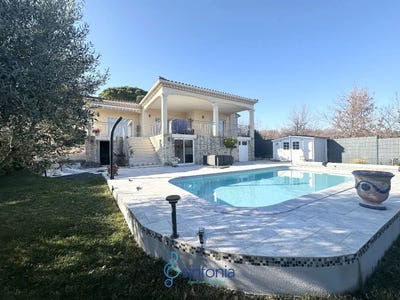 /international/fr/uzes-languedoc-roussillon-310098839074/?lang=zh-tw