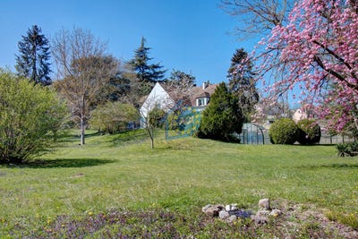 /international/fr/mantes-la-ville-ile-de-france-310098891393/