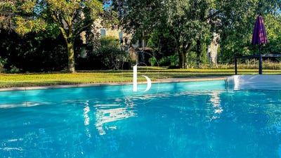/international/fr/goudargues-languedoc-roussillon-310107816244/