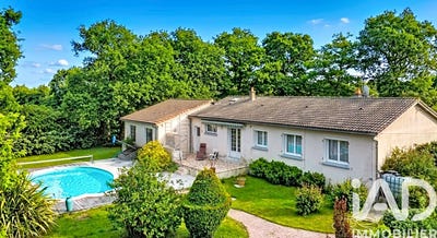 /international/fr/chatillon-sur-thouet-charente-310108100836/