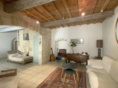/international/fr/uzes-aquitaine-310109245621/