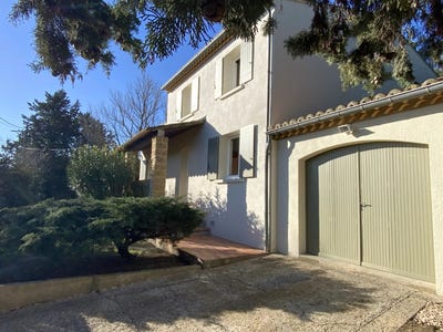 /international/fr/uzes-aquitaine-310108436284/
