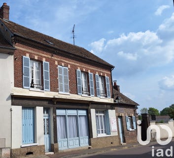 /international/fr/menilles-upper-normandy-310105188797/