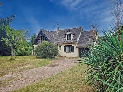 /international/fr/poigny-la-foret-ile-de-france-310100697484/