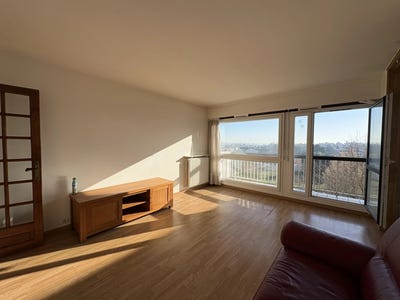 /international/fr/les-clayes-sous-bois-ile-de-france-310106139854/