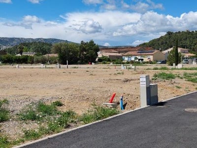 /international/fr/roquefort-des-corbieres-languedoc-roussillon-310105946253/