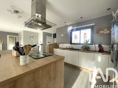 /international/fr/moussan-languedoc-roussillon-310108671256/