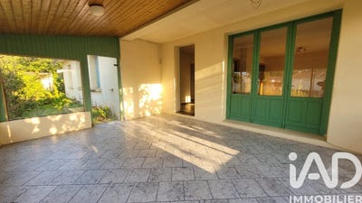 /international/fr/les-eglisottes-et-chalaures-aquitaine-310108561983/