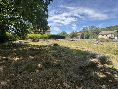 /international/fr/saint-germain-laprade-auvergne-310101334608/