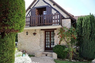 /international/fr/courcelles-les-gisors-picardie-310108313307/