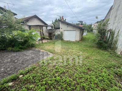/international/fr/roussillon-burgundy-310099226845/