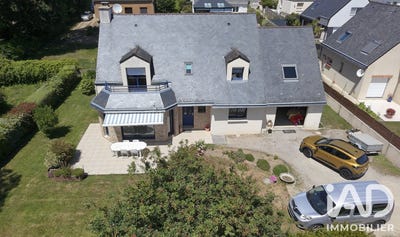/international/fr/sarzeau-brittany-310108922352/?lang=id