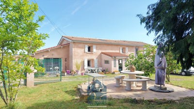 /international/fr/beaumont-les-randan-auvergne-310108944476/