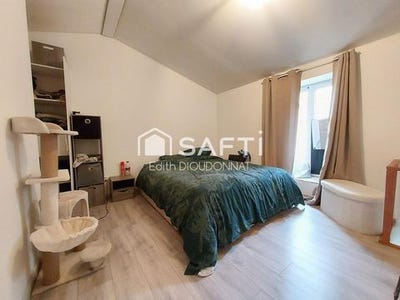 /international/fr/le-champ-saint-pere-pays-de-la-loire-310099785017/