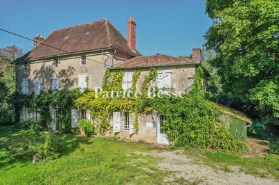 /international/fr/ruffec-charente-310106284092/