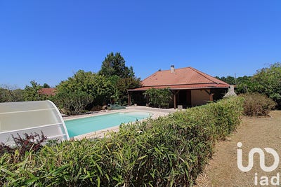/international/fr/bourganeuf-limousin-310101484274/?lang=en