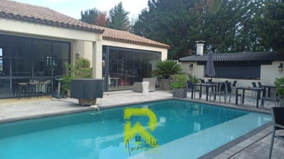 /international/fr/colombiers-languedoc-roussillon-310110185350/
