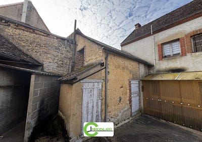 /international/fr/lamnay-pays-de-la-loire-310110392837/