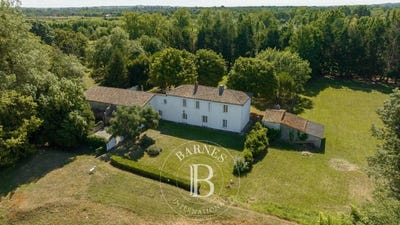 /international/fr/arveyres-aquitaine-310106262135/