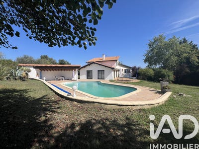 /international/fr/branne-aquitaine-310104563409/?lang=th