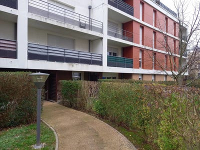 /international/fr/tours-centre-val-de-loire-310105749051/